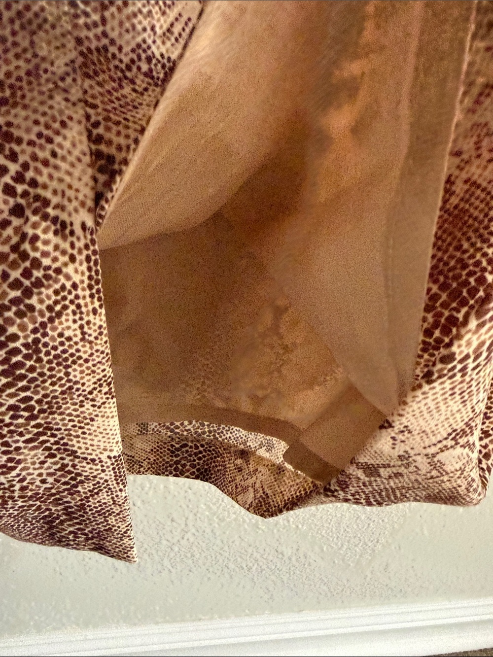 Taupe Snake Print Sheath Dress Sleeveless Lined Vintage Size 10 - Picture 7 of 7
